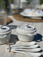 Set 2 mini cacerolas cerámica blanca con tapa