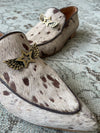 Mocasín Delfina cuero pelo beige con marrón