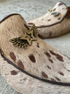 Mocasín Delfina cuero pelo beige con marrón