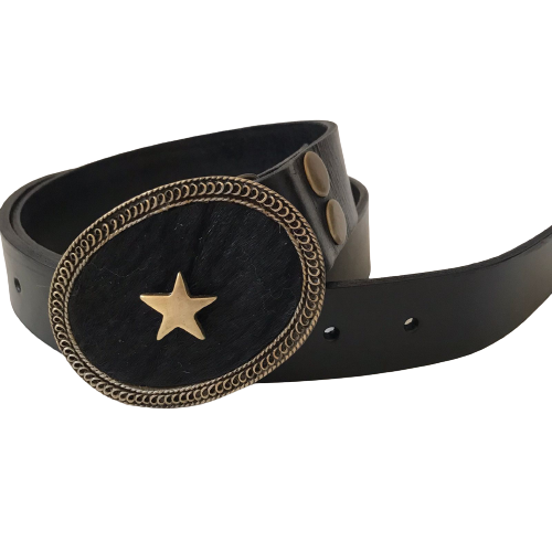 Cinturón cuero negro estrella y hebilla bronce